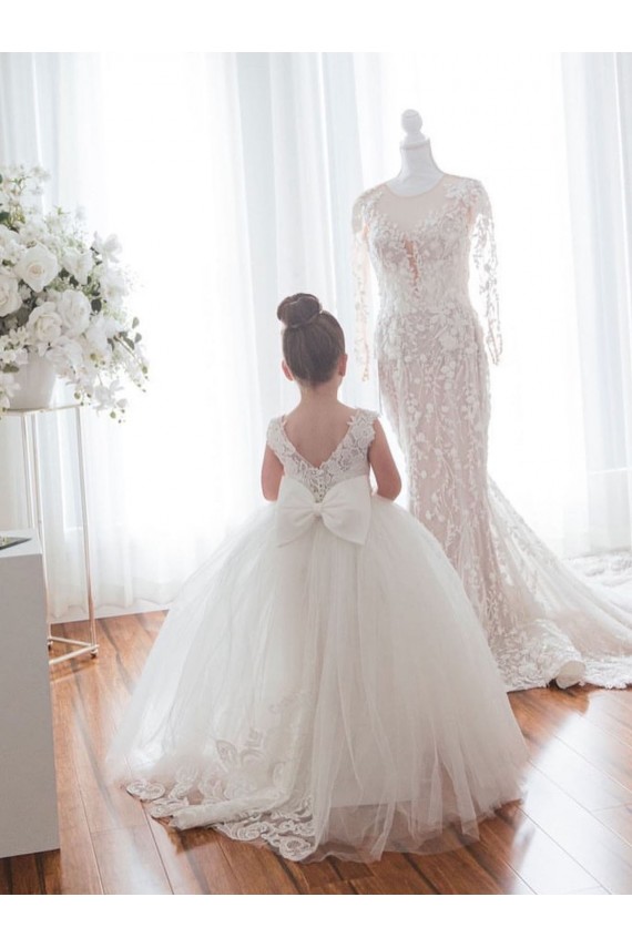 Ivory Ball Gown Chapel Train Sleeveless Flower Girl Dress Perth